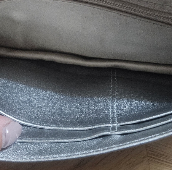 Coach Crossbody Clutch Chain Bag Wallet Gold Optic Signature Lurex 44144 - Picture 8 of 9